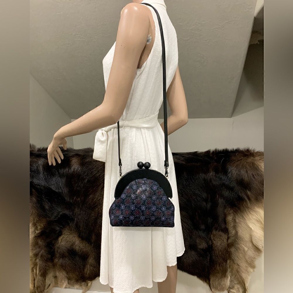 Oriental Style Genuine Leather Starburst Print, Wooden Frame Wristlet/CrossBody - Picture 11 of 16
